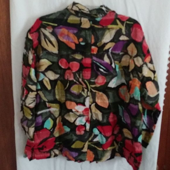 Blouse - Picture 2 of 2